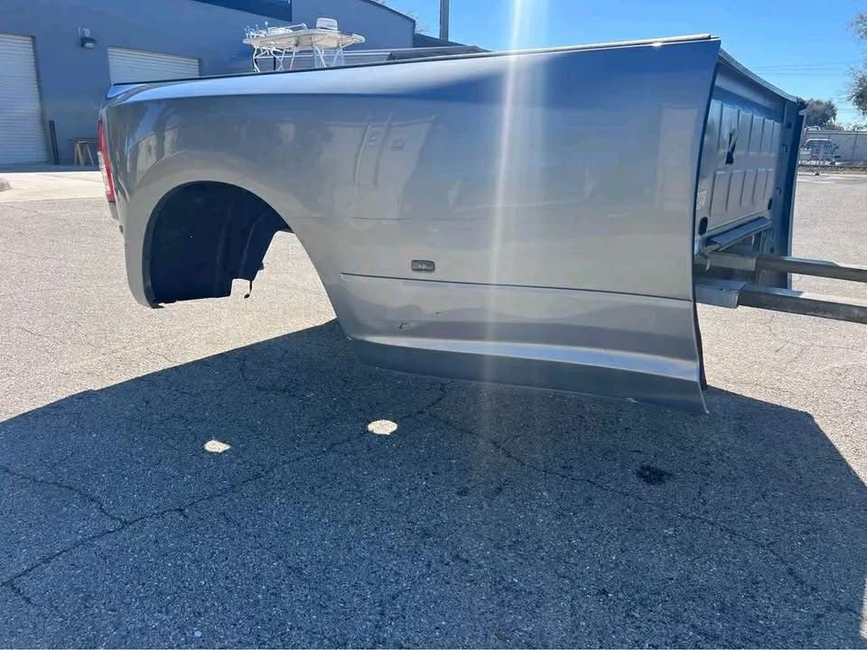 8ft Long Bed for Dodge 3500 Dually - Image 4