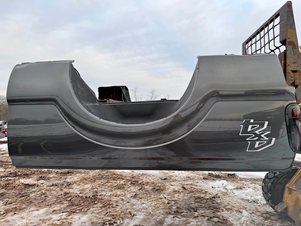 2011–2016 Ford F250 / F350 Super Duty Short Bed – Rust Free OEM Takeoff