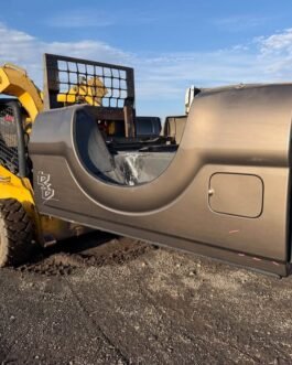 2011–2016 Ford F250 / F350 Super Duty Short Bed – Rust Free OEM Takeoff