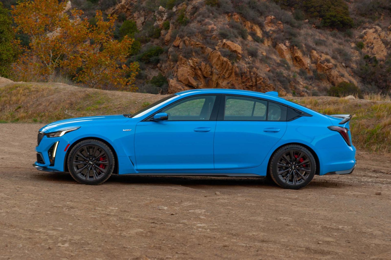 You are currently viewing Cadillac CT sedans, Chevy Camaro recalled for bad transmission