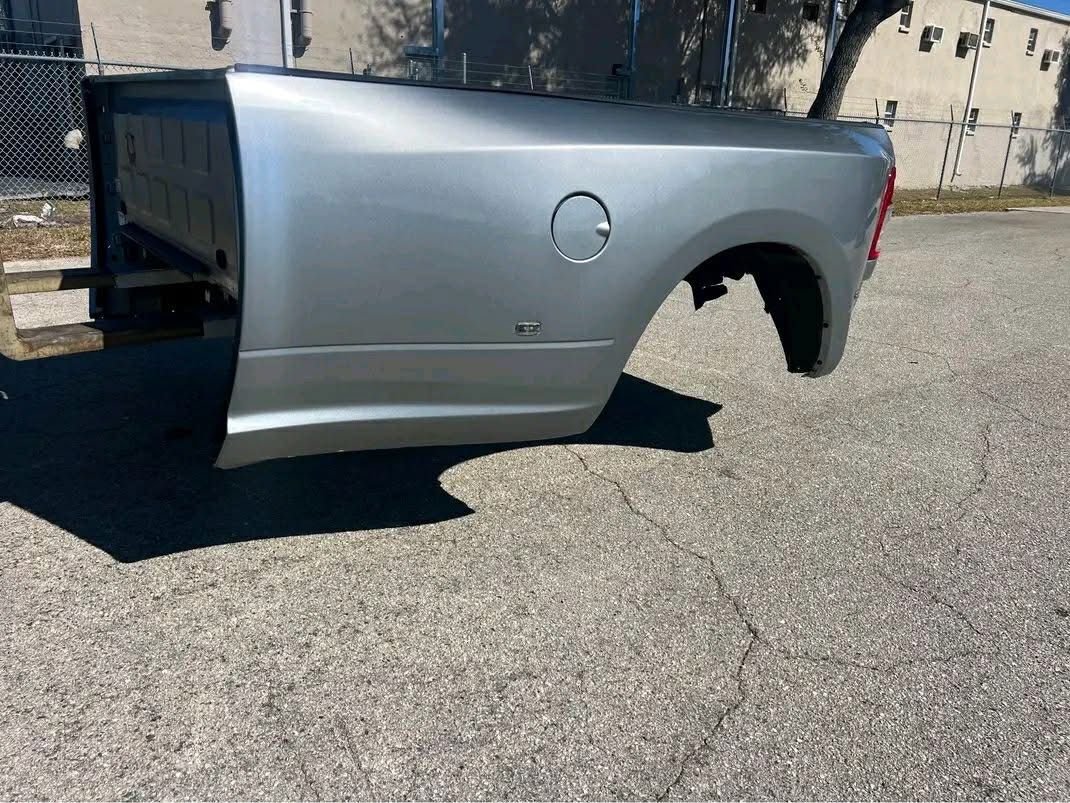 8ft Long Bed for Dodge 3500 Dually - Image 8